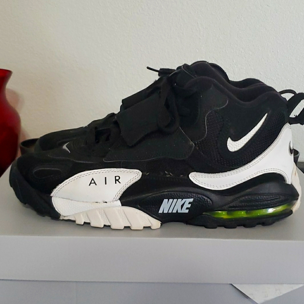 Nike shoes